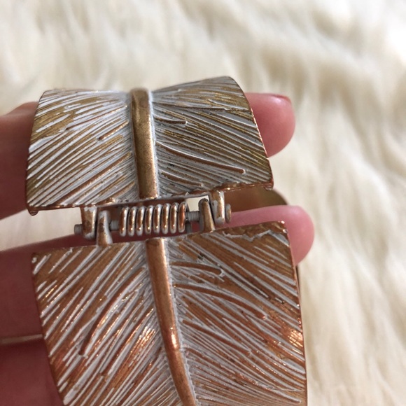 Feather cuff bracelet - Picture 3 of 3